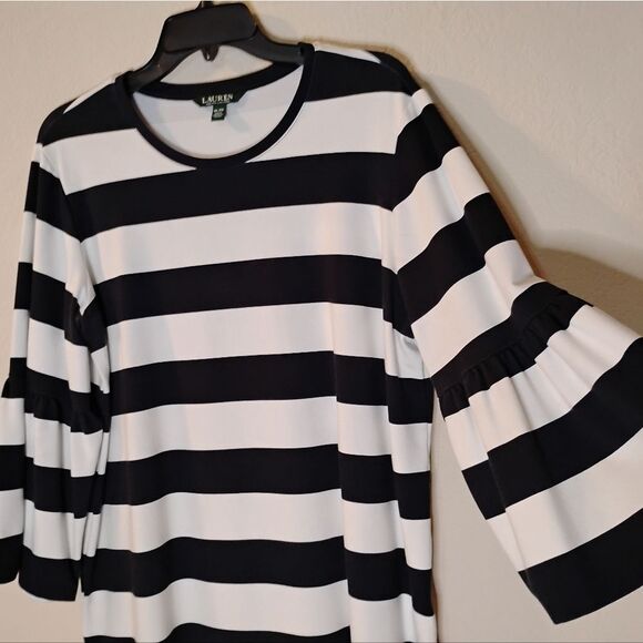 USED Lauren By Ralph Lauren Top - Picture 1 of 6